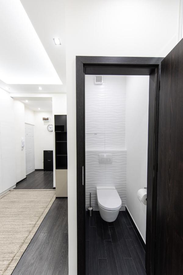 Spacious 3-Room Apartment With Free Parking بودابست المظهر الخارجي الصورة