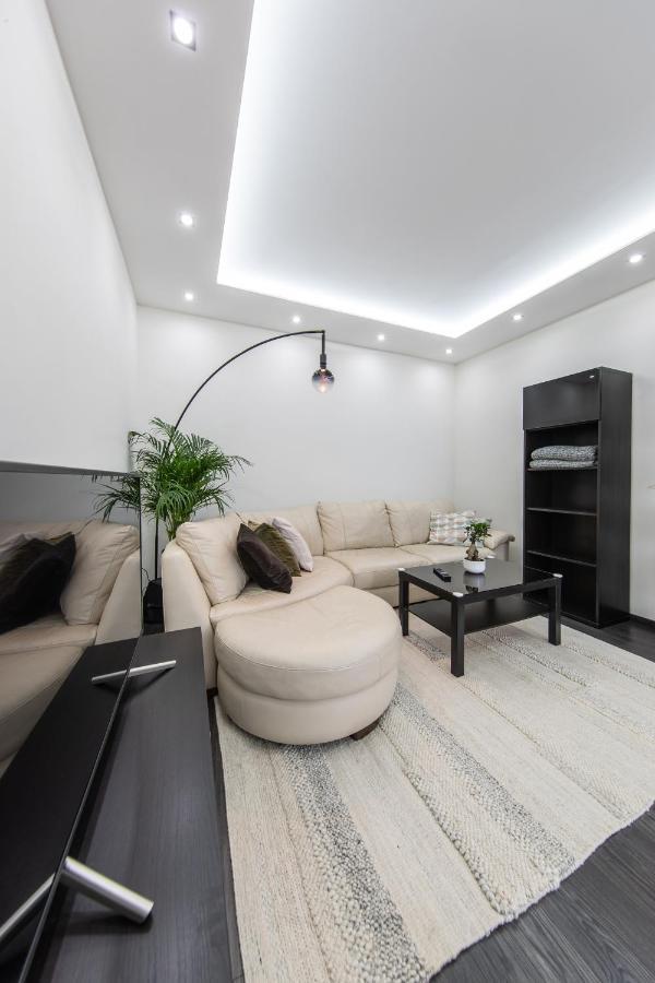 Spacious 3-Room Apartment With Free Parking بودابست المظهر الخارجي الصورة
